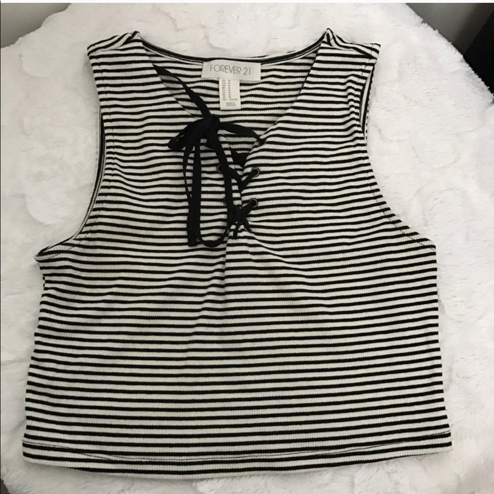 🌟3 for $20🌟Black and White striped top